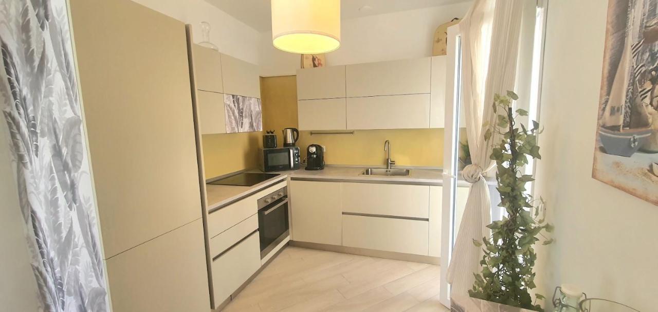 Residence Eucalyptus Suite 2 Casa Indipendente Санремо Екстер'єр фото
